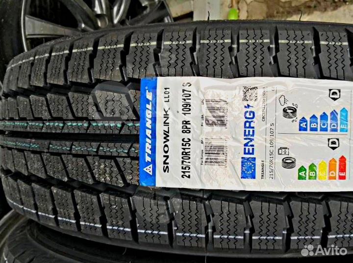 Грузовые, зимние 215/70 R15C LT 8PR Triangle LL01