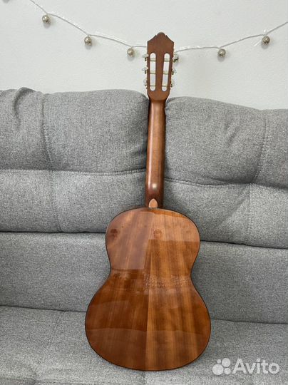 Классическая гитара yamaha c80