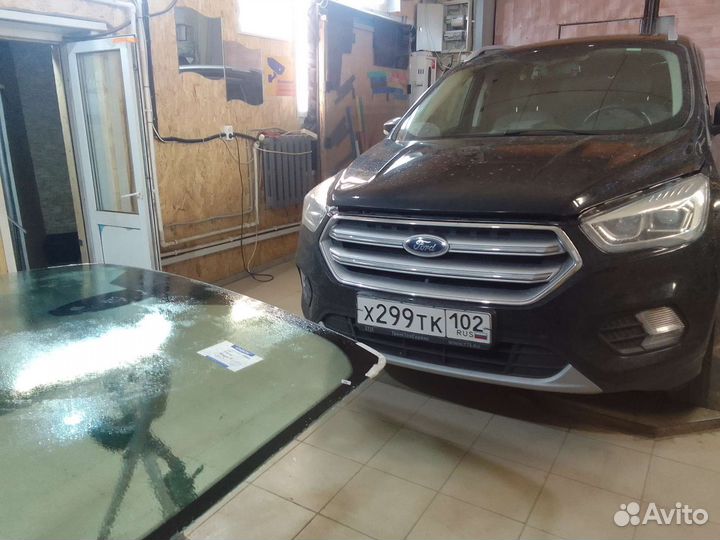 Лобовое стекло Форд Куга 2