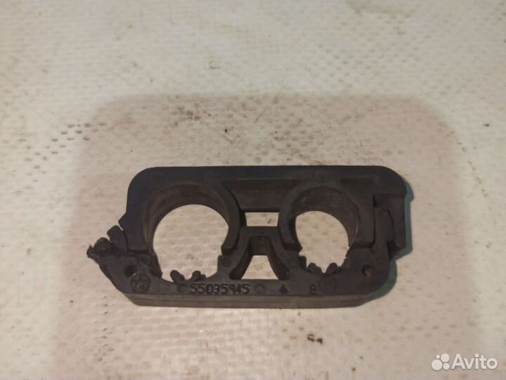 Крепёж трубок кондиционера Grand Cherokee WK1 WH