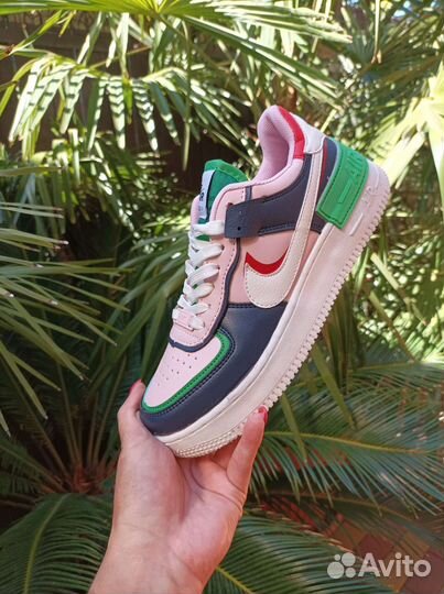 Кроссовки новые 38