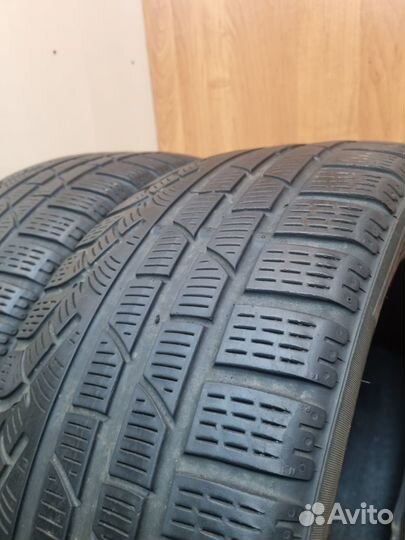 Pirelli Winter Sottozero 240 Serie II 235/45 R18