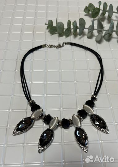 Колье бижутерия