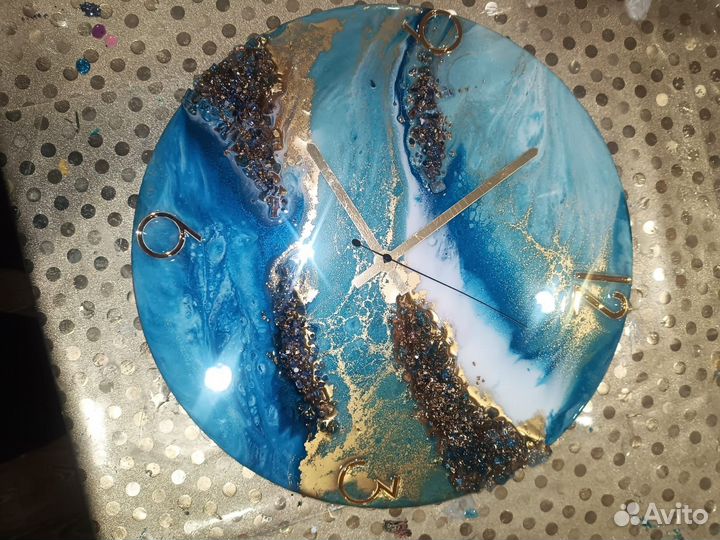 Часы ручной работы