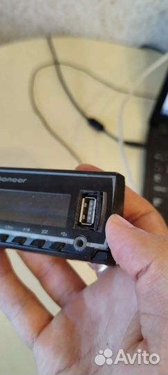 Магнитола Pioneer MVH-150UB