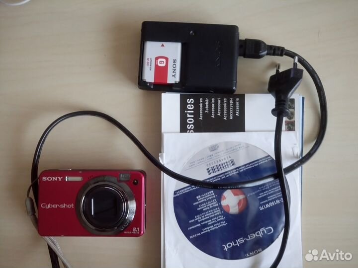 Sony Cyber-shot DSC-W150
