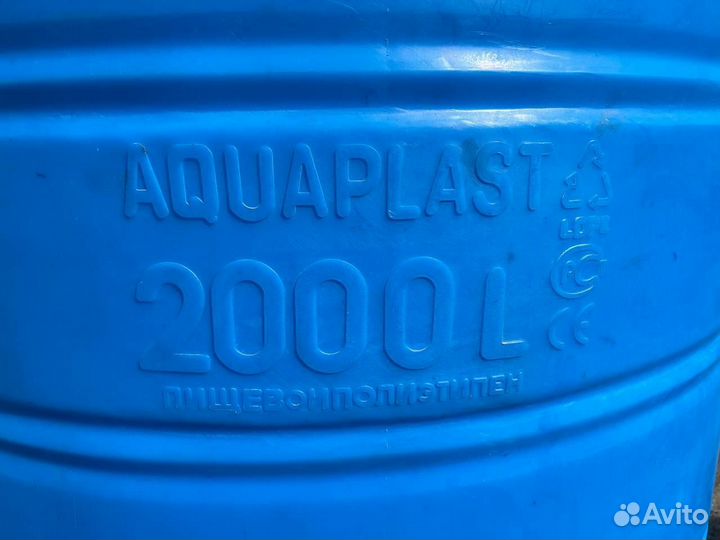 Резервуар пластиковый 2 тонны для гсм и топлива (в