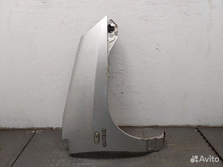 Крыло Suzuki Liana, 2005