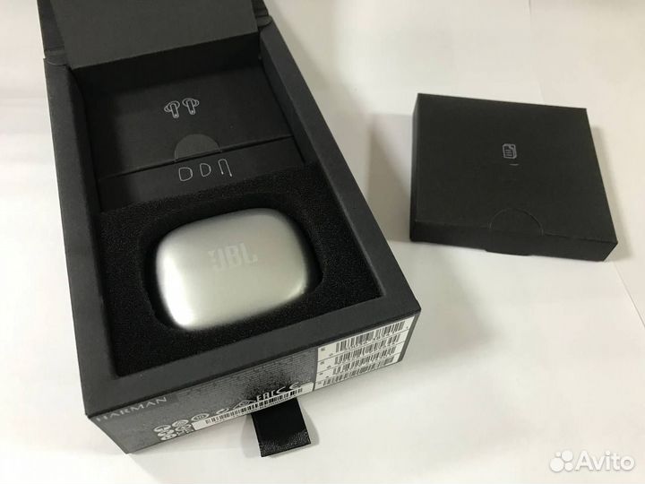 Беспроводные наушники JBL Live Pro+ (14)