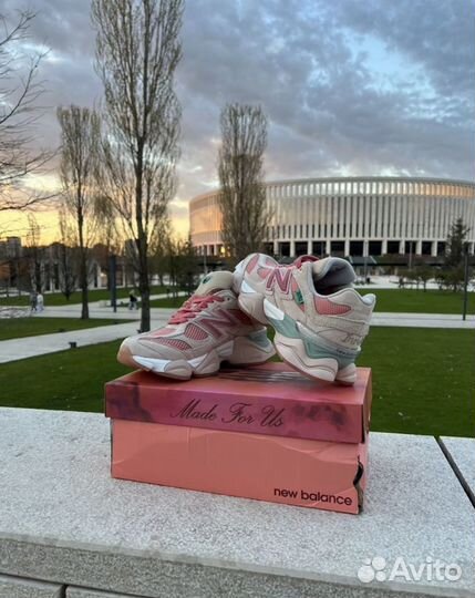 Кроссовки женские New Balance 9060 Lux