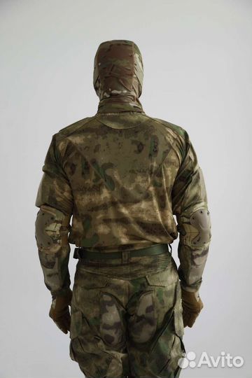 Боевой тактический костюм с наколенниками