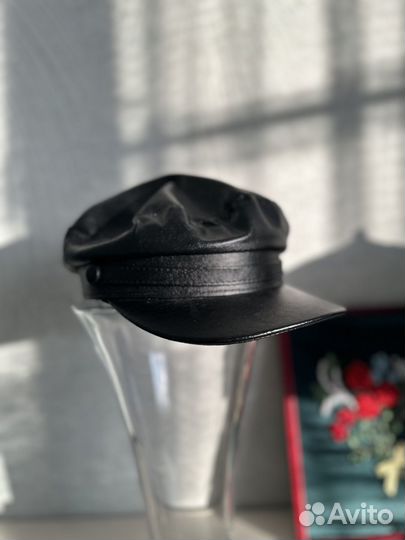 Кепка / картуз экокожа Bershka