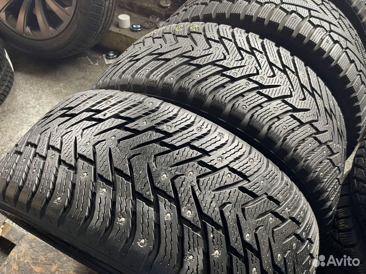 Nokian Tyres Hakkapeliitta 8 SUV 265/40 R21 T