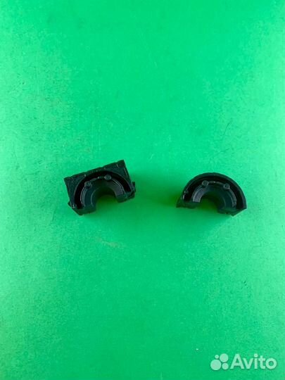 Комплект втулок переднего стабилизатора Opel Astra