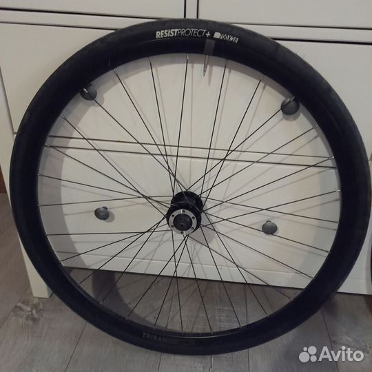 Шоссейные колеса 28