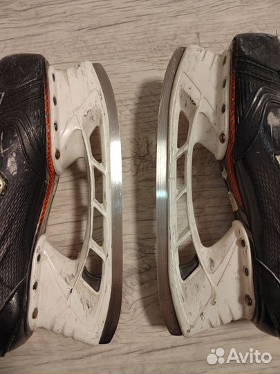 Хоккейные коньки bauer vapor