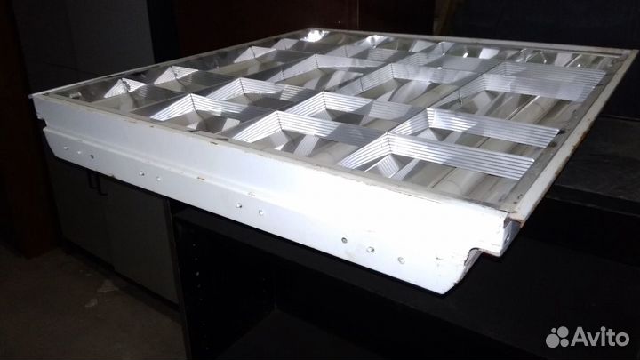 Светильник потолочный б/у