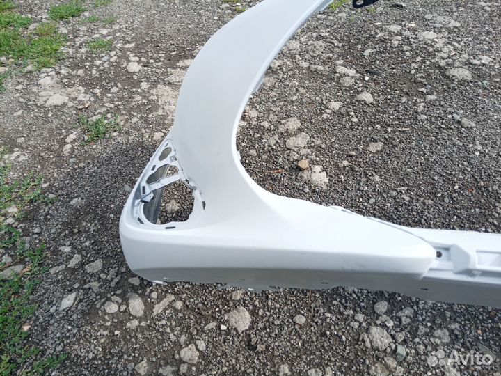 Бампер передний toyota aqua