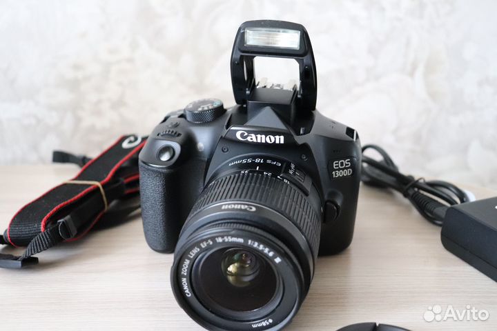 Canon EOS 1300D, WI-FI, NFC