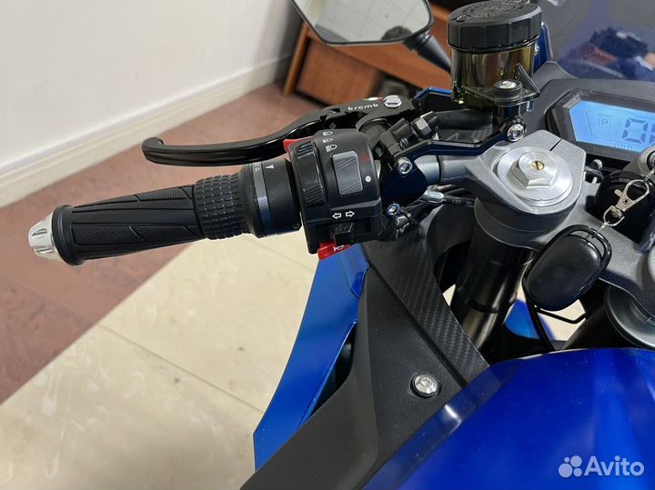 Электромотоцикл Yamaha R3 в предзаказ