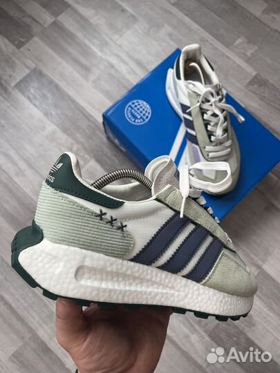 Кроссовки adidas retropy e5