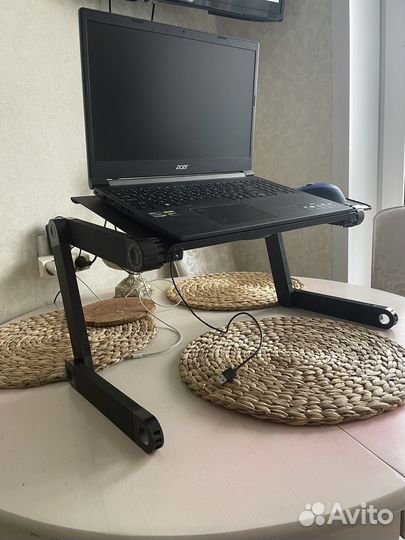 Подставка для ноутбука с охлаждением