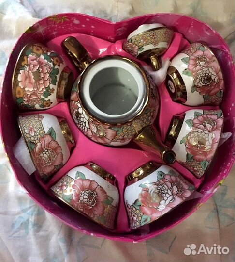 Чашки бокалы чайник сервиз