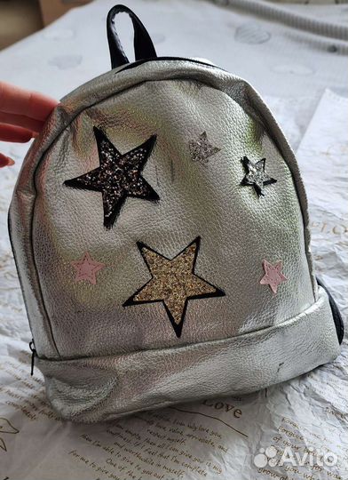 Рюкзак для девочки серебристый