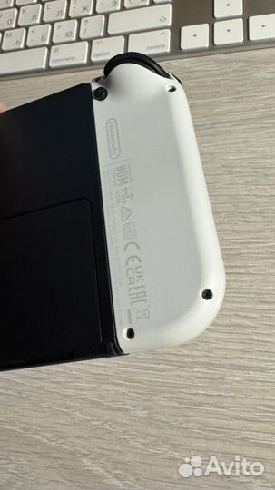 Nintendo Switch oled 64GB Белая