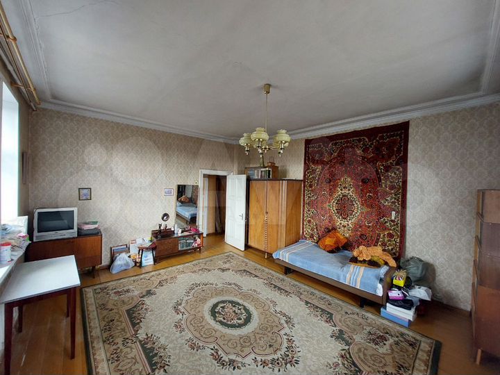 2-к. квартира, 79 м², 5/5 эт.