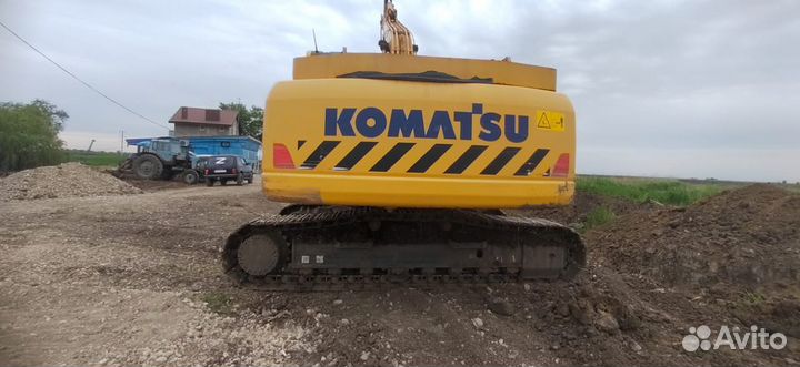 Услуги экскаватора (длинная, короткая) Komatsu