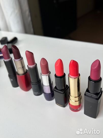 Помады,тональники,палетки Lancôme,Estée Lauder др