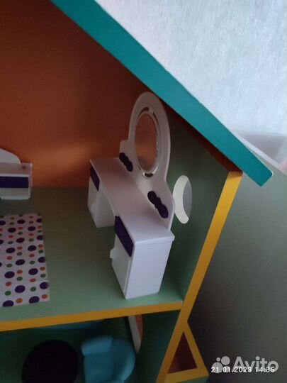 Большой кукольный домик