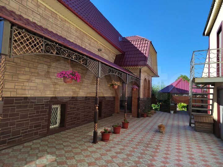 Дом 320 м² на участке 18 сот.