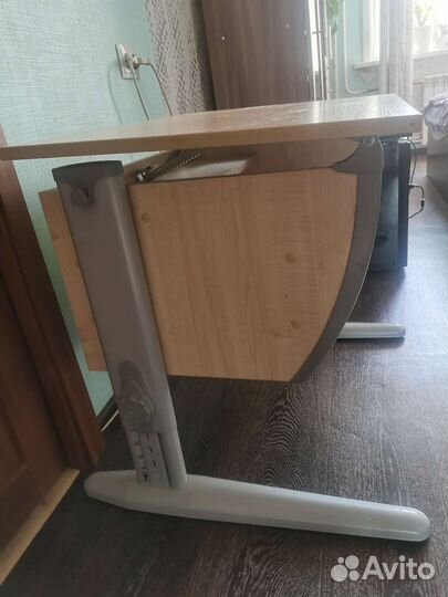 Растущая парта и стул бу