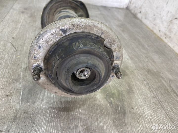 Амортизатор передний левый Audi A6