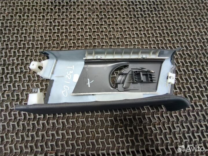 Обшивка салона Audi Q7, 2008