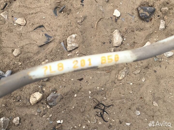 Трубка топливная Audi Q7