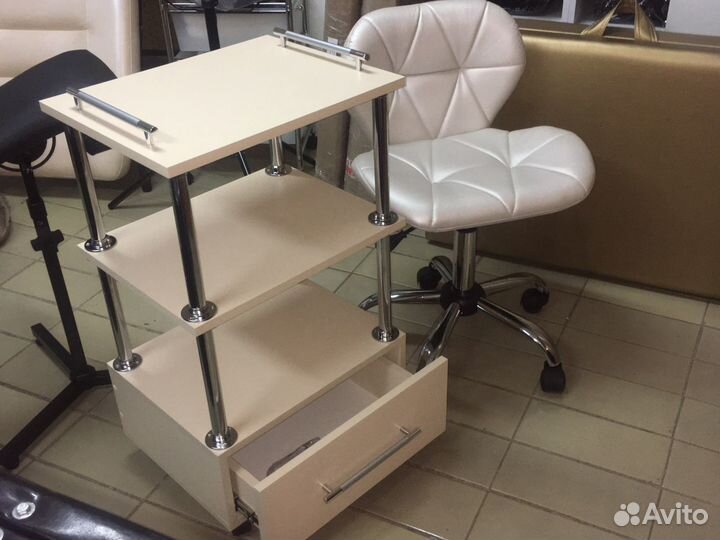 Столик косметолога тележка этажерка