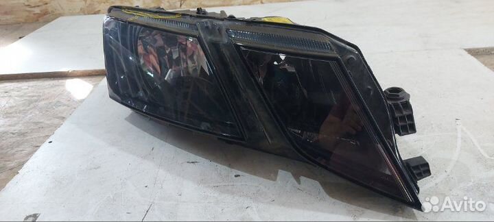 Фара галогеновая передняя правая Skoda Octavia A7