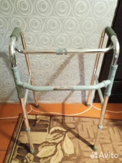 Ходунки для взрослых инвалидов бу