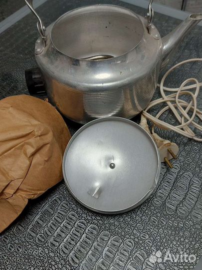 Чайник электрический новый СССР