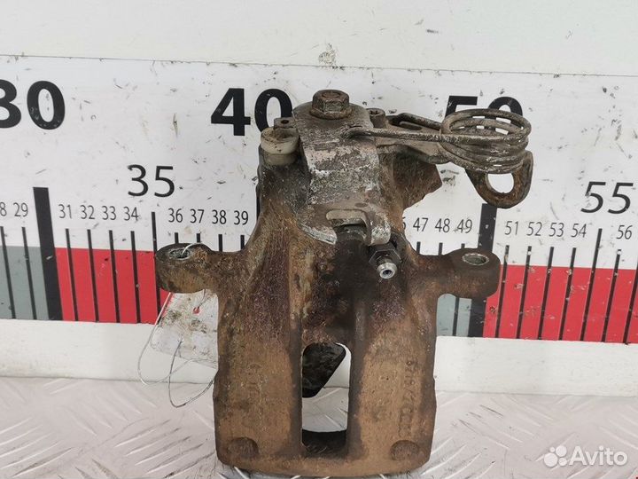 Суппорт задний правый для Volkswagen Passat 5