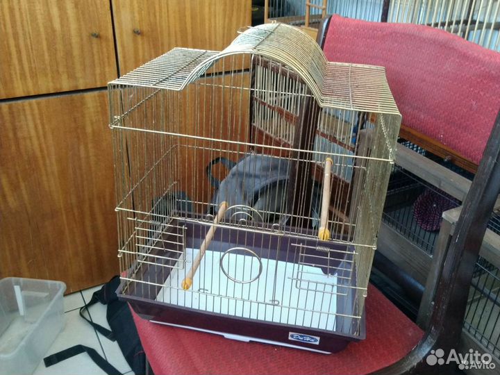 Клетки для птиц разные