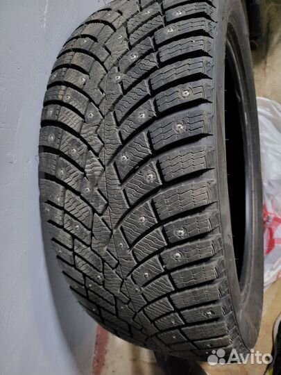Pirelli Scorpion Ice Zero 2 285/45 R22 114H