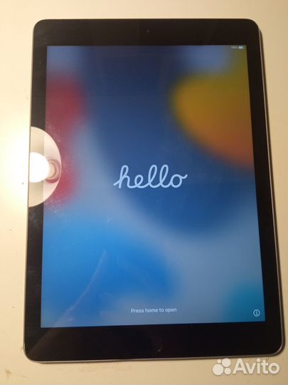 Apple iPad 6th gen, 32gb, wi-fi