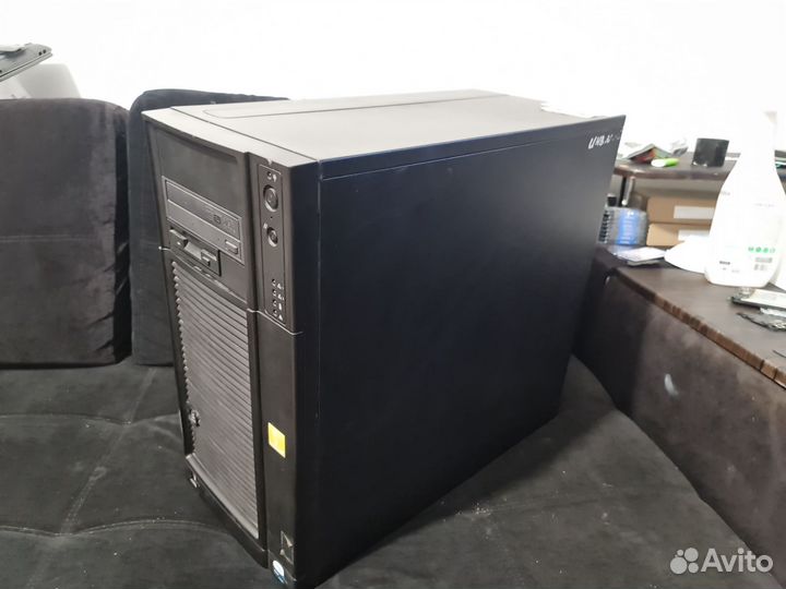 Сервер на базе Xeon 3065 с Гарантией