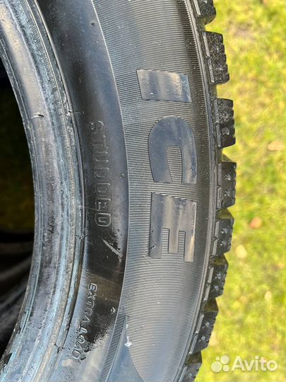 Pirelli Formula Ice 215/60 R17 100T