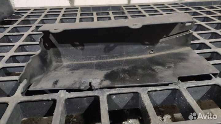 Накладка воздушного фильтра от VW Golf IV/Bora 19