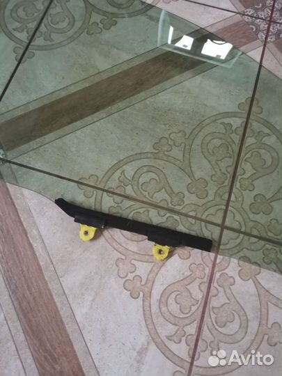 Стекло передней двери правое lancer 9